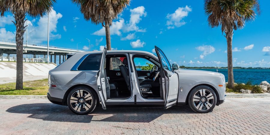 Rolls Royce Cullinan Grey + Hawaii Vacation